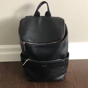 Mat & Nat Dean Vegan Backpack-ZIPPER BROKEN